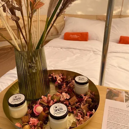 Jaskolkowo Glamping Lüks kamp alanı